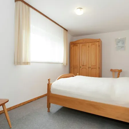 Forest Hideaway * Sellerich