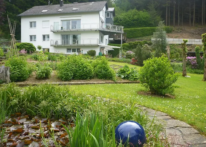 Forest Hideaway Apartment *